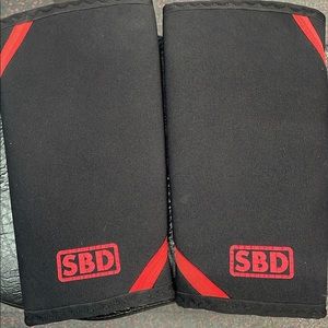 SBD small knee sleeves